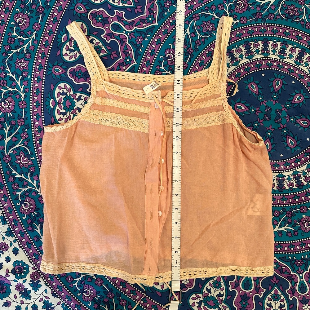 Spell and the Gypsy Prairie Peach Cami - Small - Picture 8 of 11